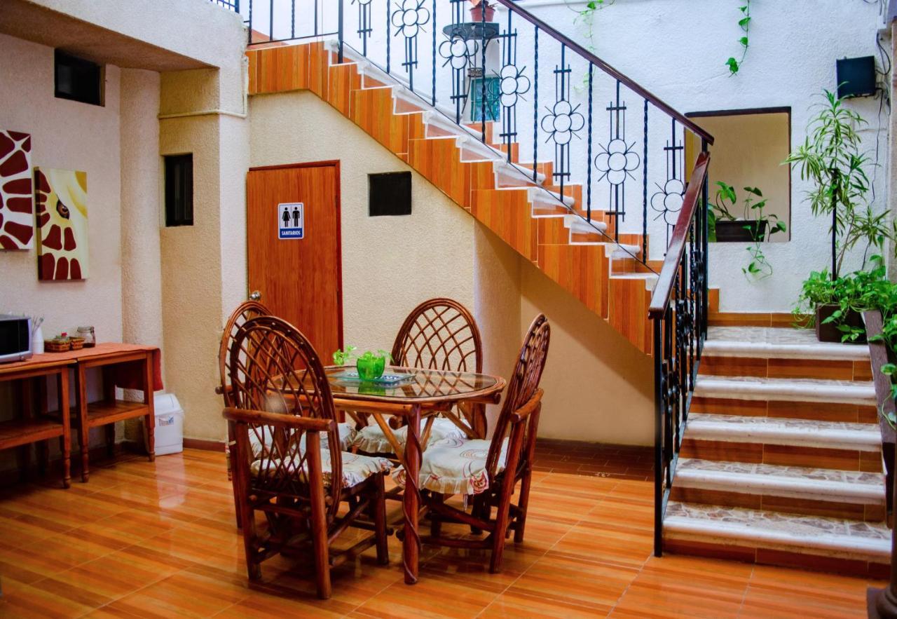 Hotel Villa Angeles Campeche Buitenkant foto